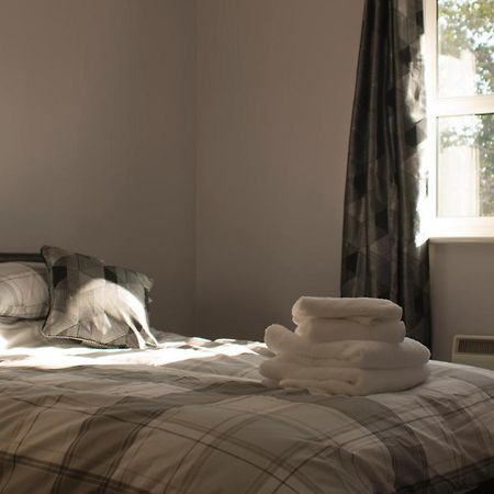 The Bell Apartment. Modern, Stylistic & Luxurious Falkirk Exterior photo
